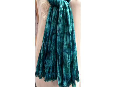 Echte handgeschilderde zijden krinkelsjaal, petrol/teal/blauwgroen, uniek en kleurrijk