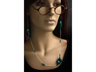 Handmade design brillenkoordje turquoise, asymmetrische kralen