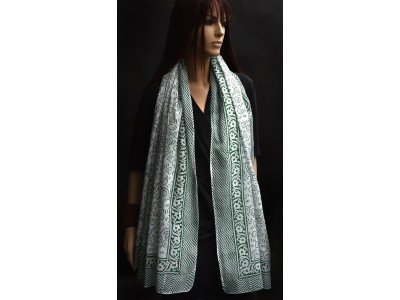 Katoenen sjaal of pareo met originele blockprint, wit en groen